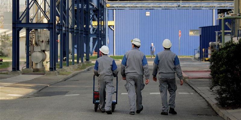 LES SALARIÉS FRANÇAIS TRAVAILLENT MOINS QUE LES AUTRES
