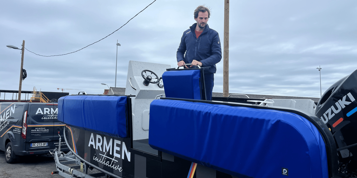 Les bateaux made in France d'Armen Initiative sont recyclables grâce à leur coque en polyéthylène haute densité.