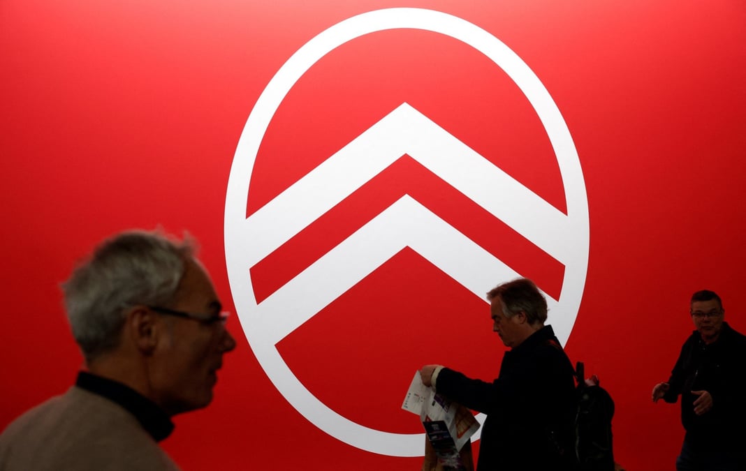 Citroën a subi une nouvelle chute de 15 % de ses immatriculations de voitures particulières neuves en Europe au premier semestre.