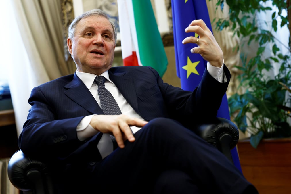 Visco (bce) prone la souplesse dans le retrait des soutiens monetaires