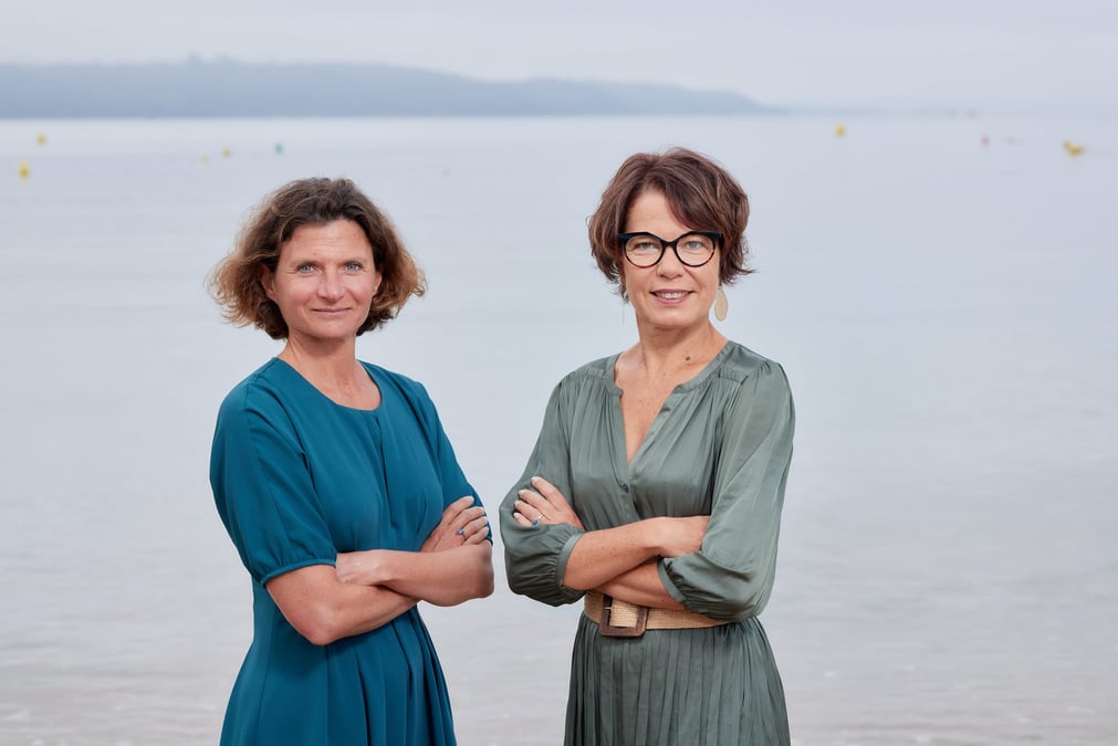 Hélène Bernicot et Anne Le Goff, directrice générale et directrice générale déléguée du Crédit Mutuel Arkéa.