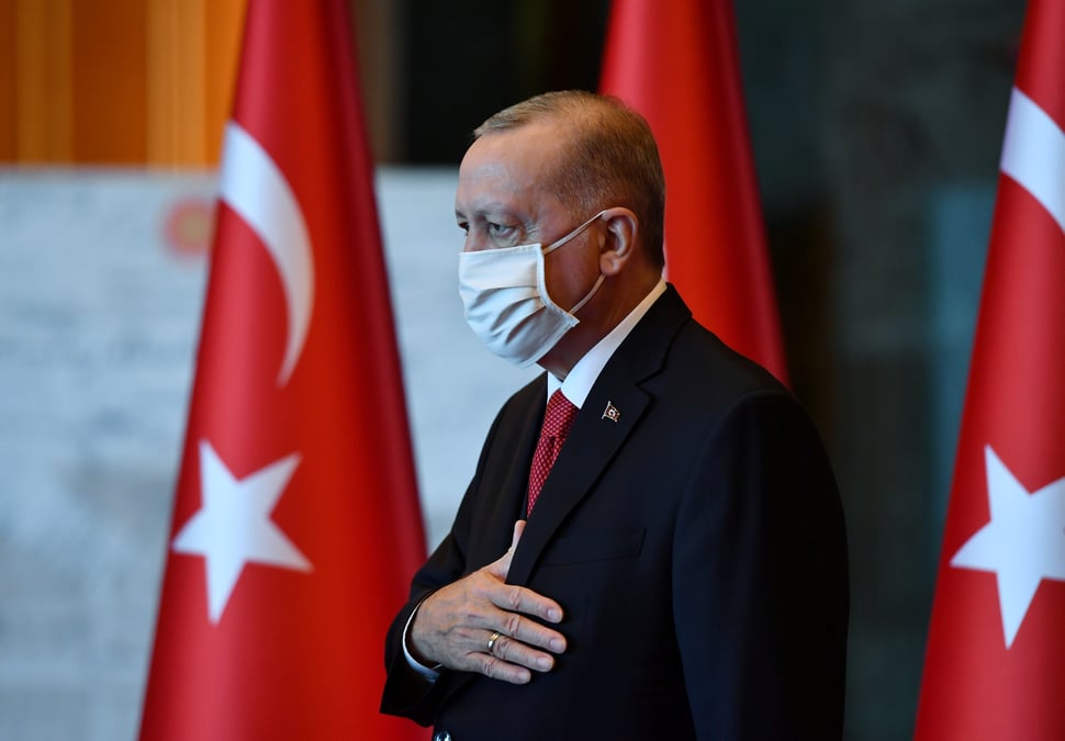 Erdogan limoge le gouverneur de la banque de turquie face a la chute de la livre