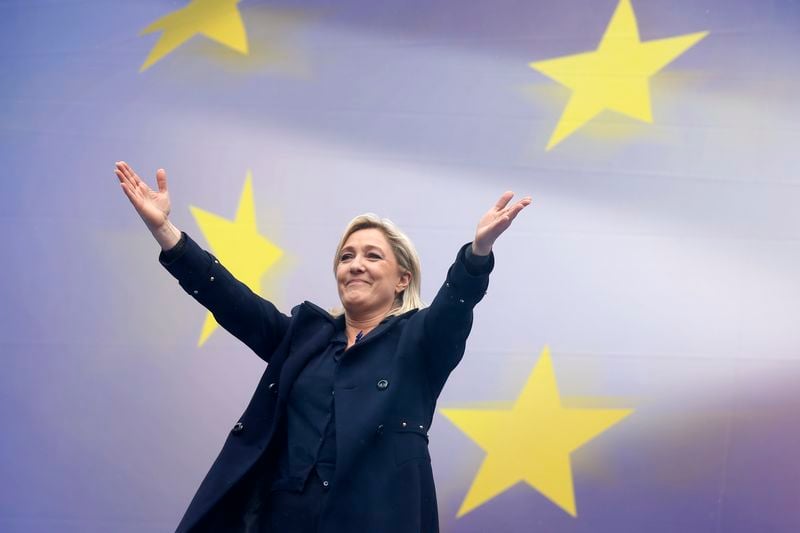 Le FN ne convainc pas sur la sortie de l'euro