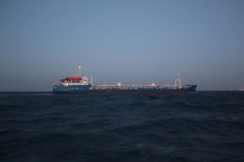 La coree du nord ravitaillee en mer par des petroliers russes