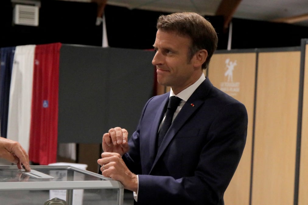 La majorite presidentielle "ensemble" obtient 245 des 577 sieges a l'assemblee, selon les resultats officiels