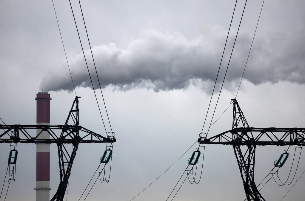 Aujourd'hui fixé à 61 euros/MWh hors TVA (environ un quart de la facture finale d'un ménage), le TURPE devra financer des investissements colossaux dans la transition énergétique.