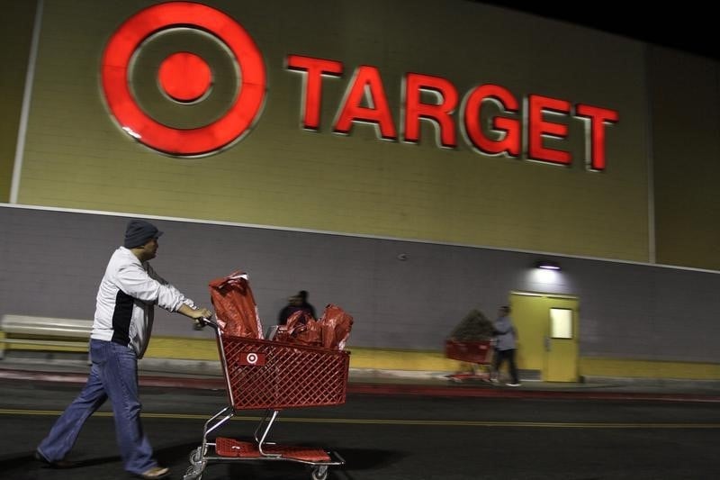 Target réduit ses prévisions de résultats, le titre baisse