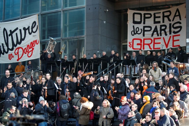 L'opera de paris ne desarme pas pour sauver son regime de retraite