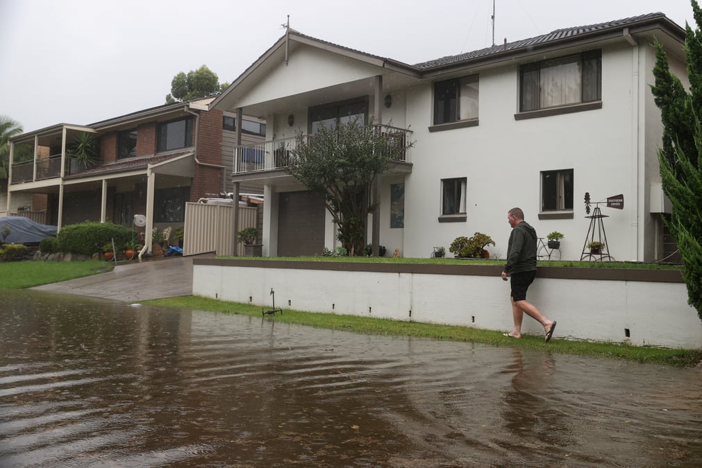 Australie: sydney evacue une partie de ses habitants, pires inondations depuis 60 ans