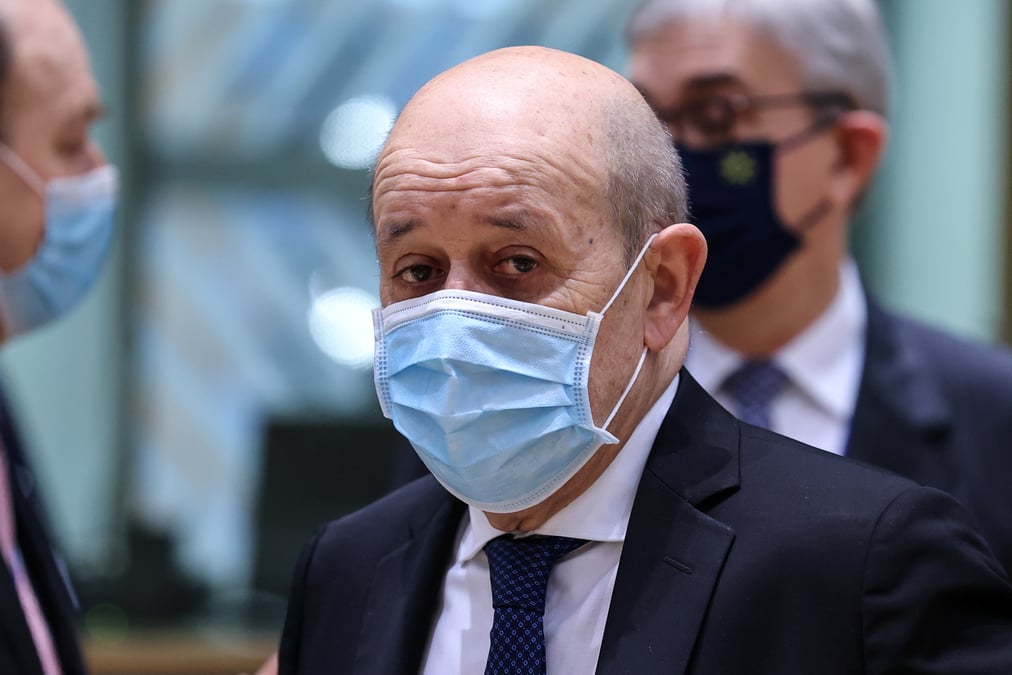 L'ue va accentuer la pression sur les dirigeants libanais, dit le drian