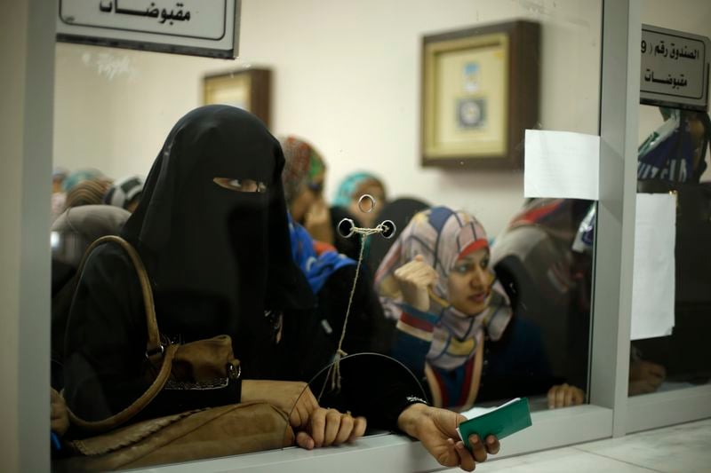 Les fonctionnaires de Gaza reçoivent une indemnité exceptionnelle