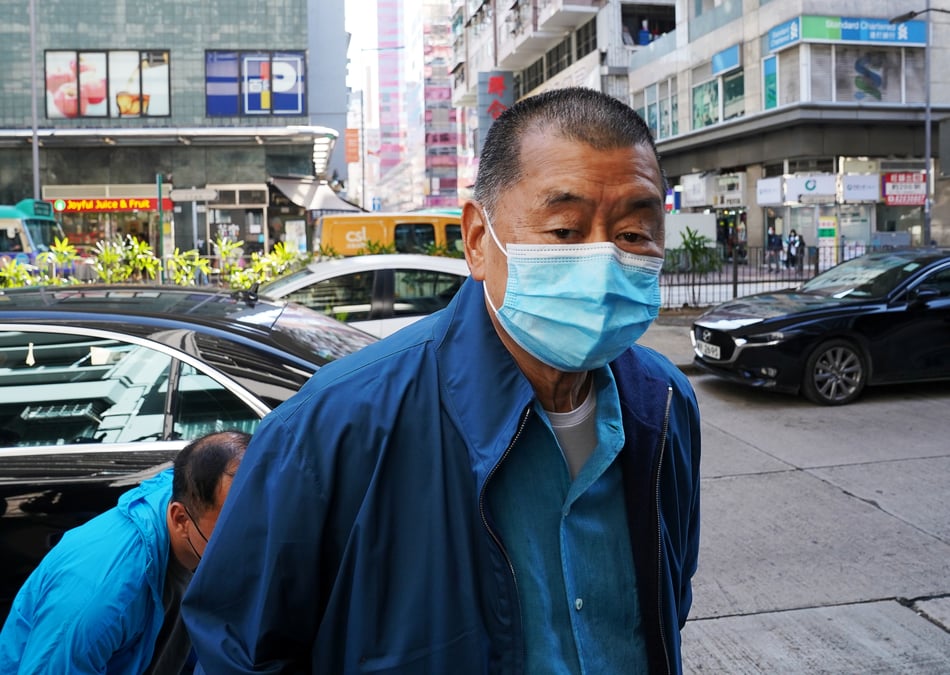 Hong kong: le magnat de la presse jimmy lai libere sous caution