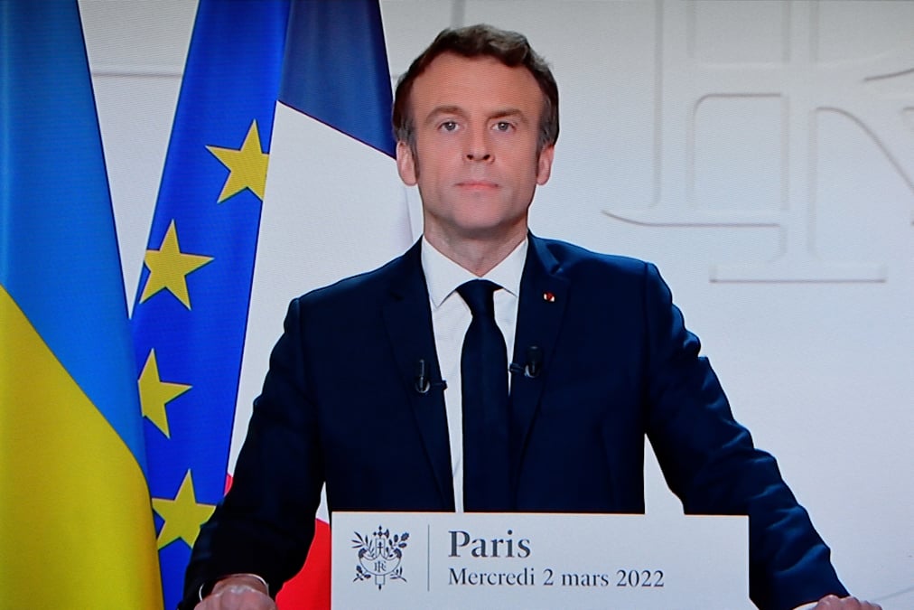 La guerre en ukraine, une "rupture" au fort impact economique, dit macron