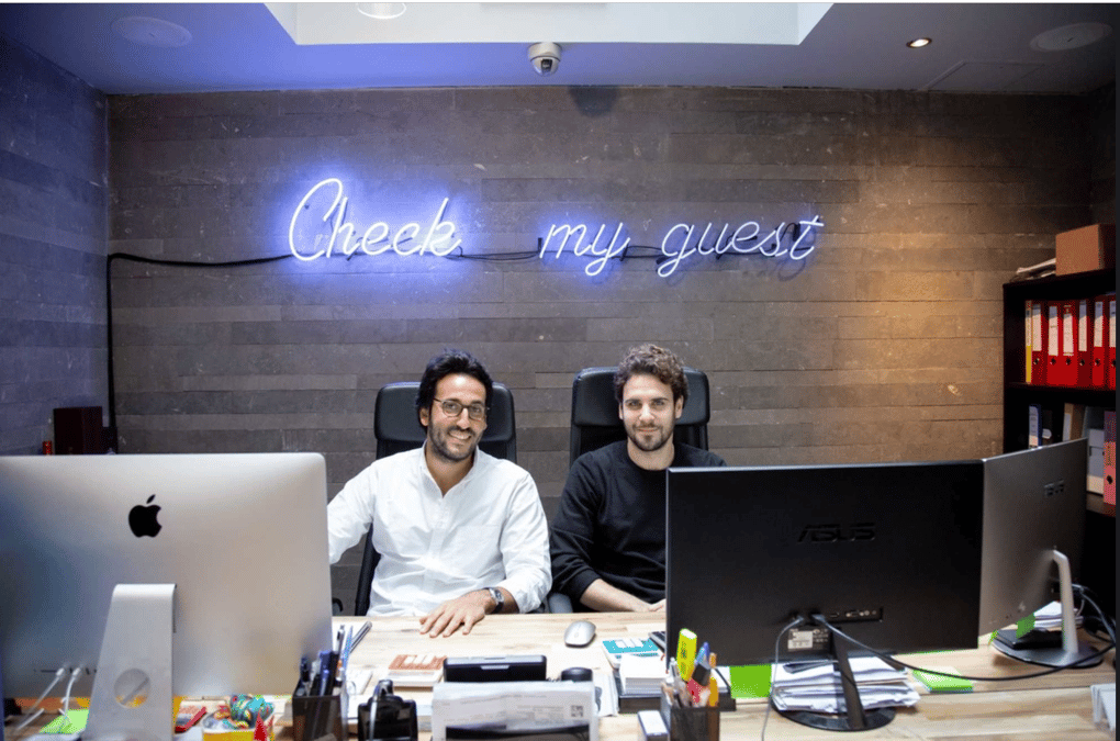 Kevin Cohen et Joffrey Ichbia, co-fondateurs de Checkmyguest.