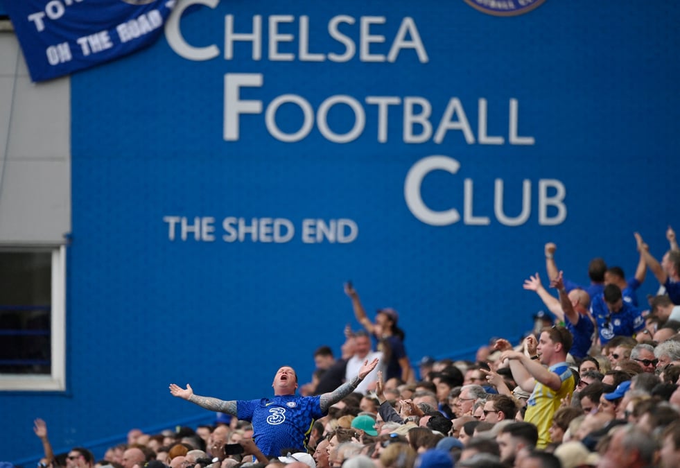 Football: la vente du club de chelsea validee par le championnat anglais