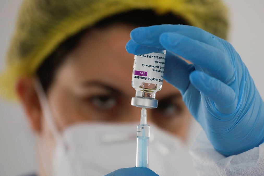 Coronavirus: l'espagne elargit le vaccin d'astrazeneca aux 18-65 ans
