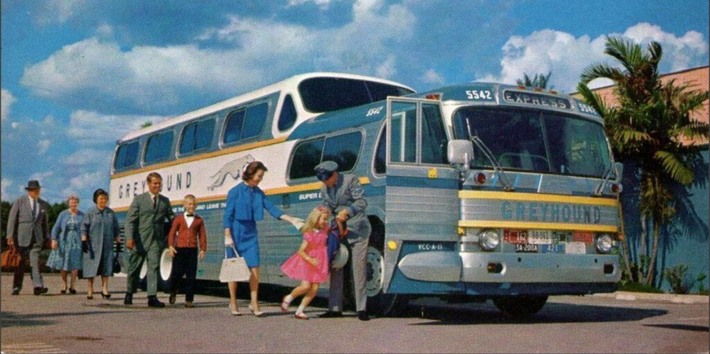 Greyhound Super Scenicruiser
