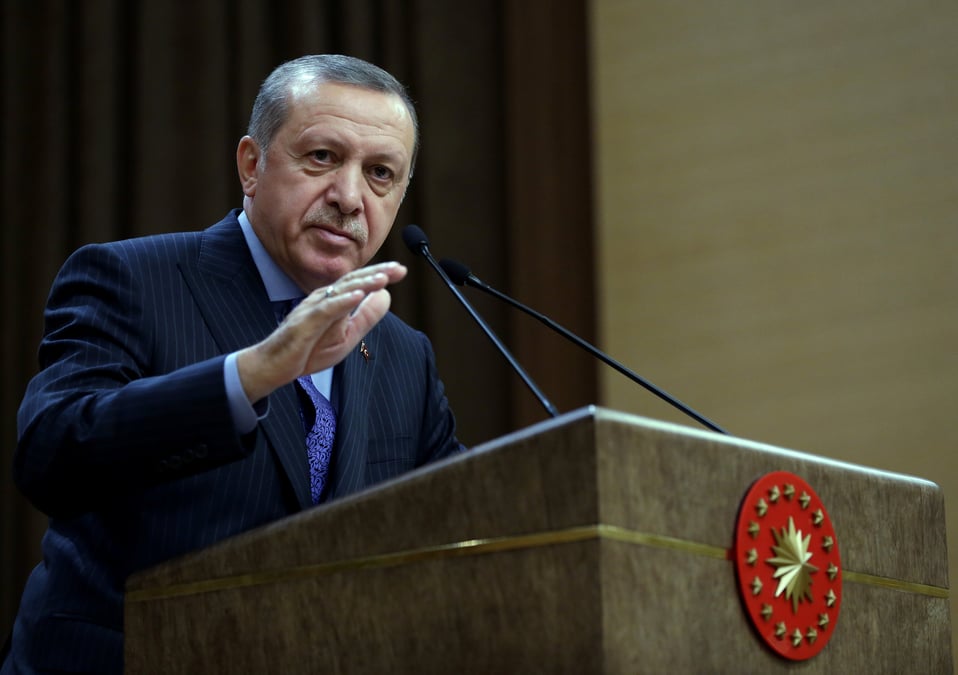 Contrarie par la situation a mossoul, erdogan muscle son discours