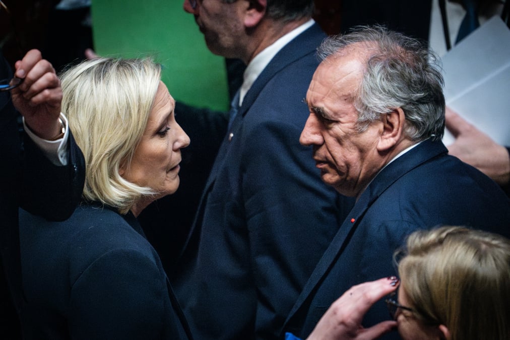 Marine Le Pen, ainsi que huit eurodéputés du RN, ont été reconnus coupables de détournement de fonds publics par le tribunal de Paris.