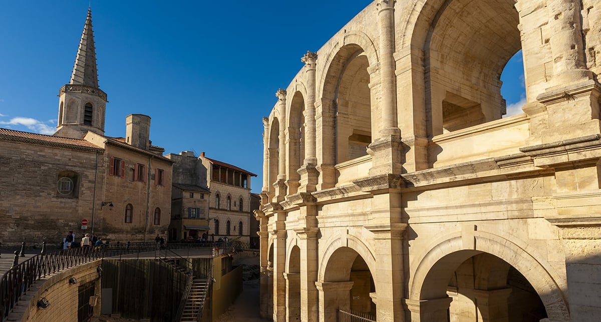 Après Rome, la capitale de ­l'Italie, c'est bien Arles qui abrite le plus de monuments romains.