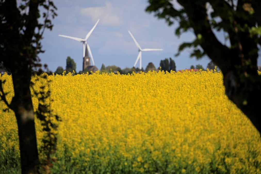 Des eoliennes a saint-hilaire-lez-cambrai, en france