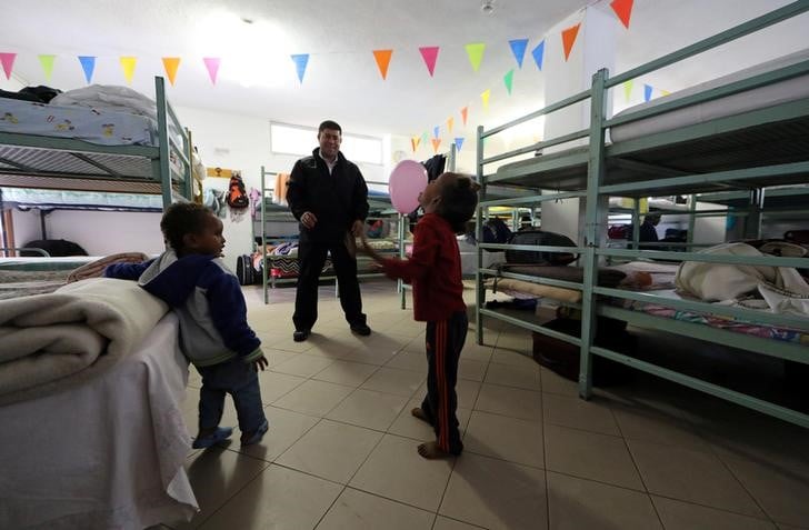 Le nombre d'enfants seuls arrives en italie a plus que double en 2016