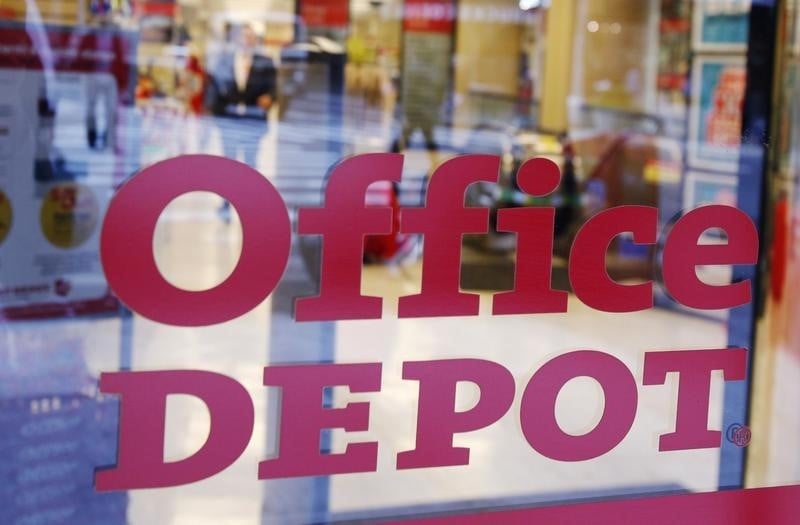 Office Depot relève sa prévision de bénéfice opérationnel