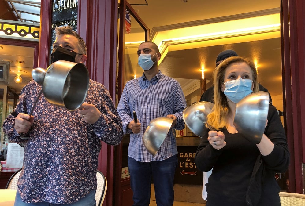 Coronavirus: bars et restaurants parisiens esperent eviter la fermeture