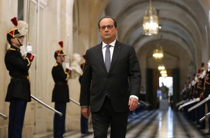 Francois hollande maintiendrait la decheance de nationalite