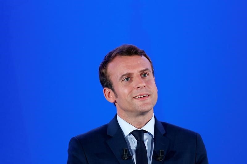 Macron devance toujours le pen au premier tour