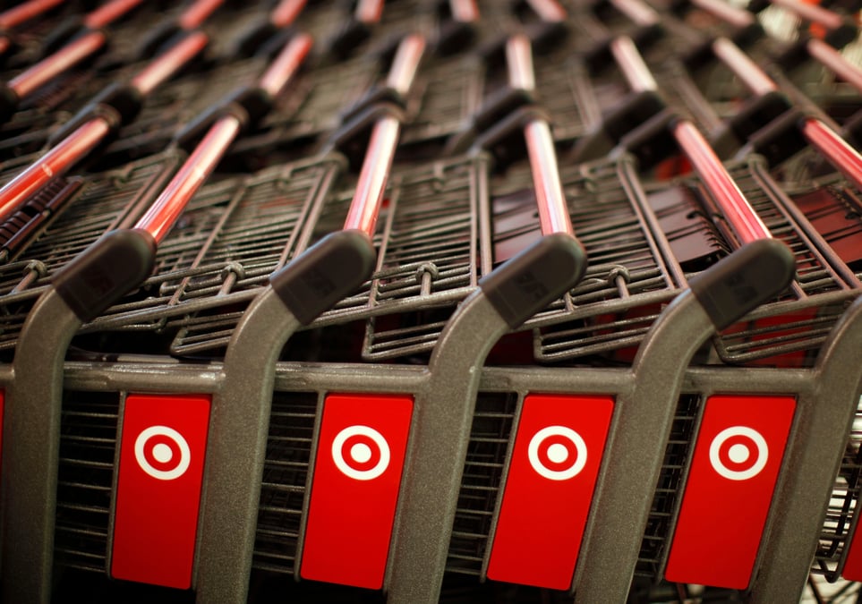 Target: le benefice s'effondre au deuxieme trimestre malgre les rabais