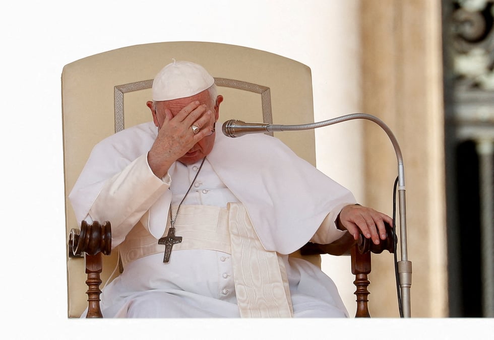 "arretez cette guerre mondiale", dit le pape en priant pour l'ukraine