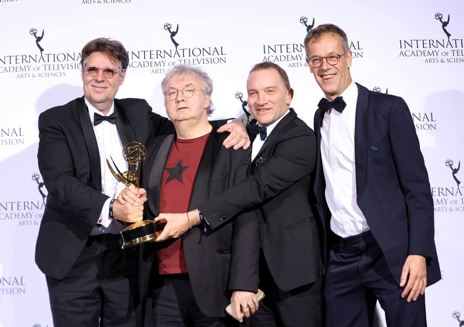 Photo d'archives des producteurs de la serie televisee "dix pour cent" apres avoir remporte un emmy award en 2021 a new york, aux etats-unis