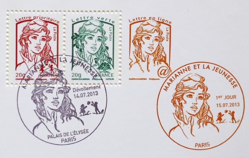 La nouvelle marianne de la poste sera "engagee"