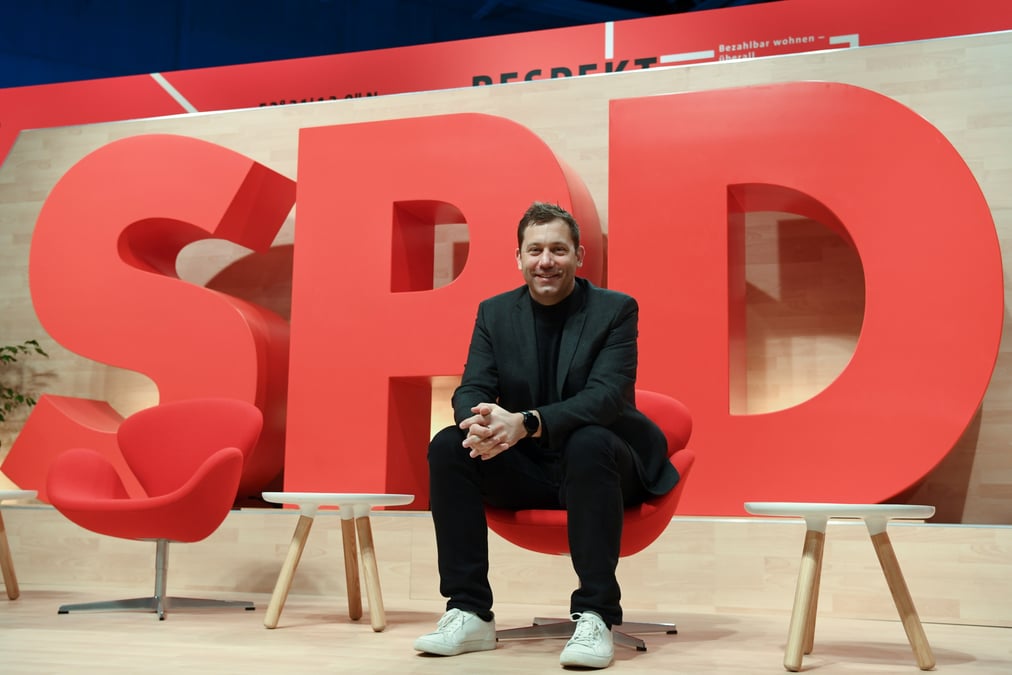 Allemagne/elections: le spd estime avoir un mandat pour gouverner