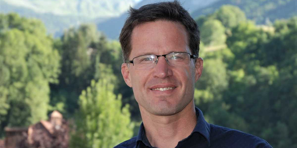 « Je sais que cela peut être difficile à entendre pour les riverains, mais le fait d'être un site Seveso garantit que le site sera davantage surveillé par les services de l'Etat », rappel Frédéric Perret, qui précise qu'Urig'ring devrait permettre à l'aciériste Ugitech de remplacer jusqu'à 90% des métaux critiques actuellement utilisés par un approvisionnement circulaire.