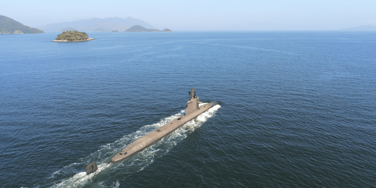 Le contrat comprend la livraison de deux sous-marins Scorpène® Evolved Full LiB, qui seront construits en Indonésie au sein du chantier naval PT PAL, grâce à un transfert de savoir-faire et de technologies de Naval Group.