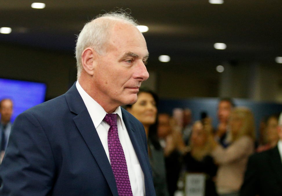Le telephone de john kelly cible par un piratage