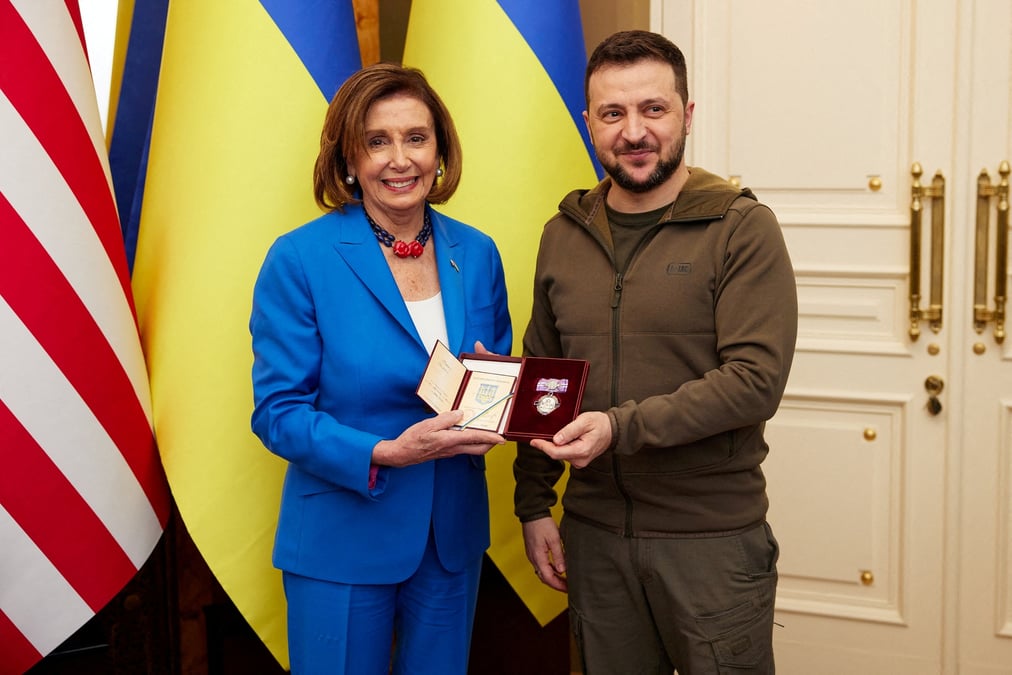 Visite de nancy pelosi a kyiv, la russie dit avoir detruit des armes etrangeres