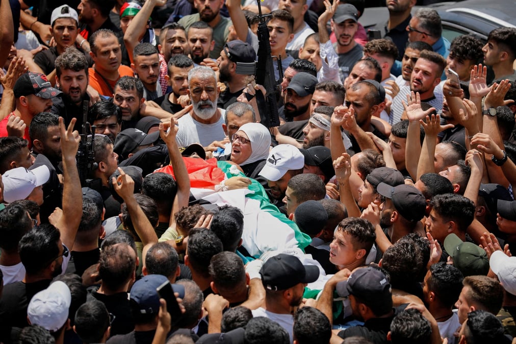Trois palestiniens tues lors d'un raid israelien a naplouse
