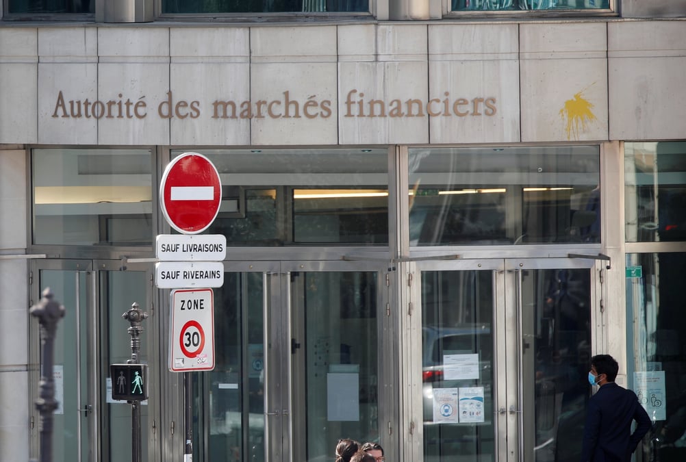 L'amf inflige une amende de 32 millions d'euros a deux societes d'amundi