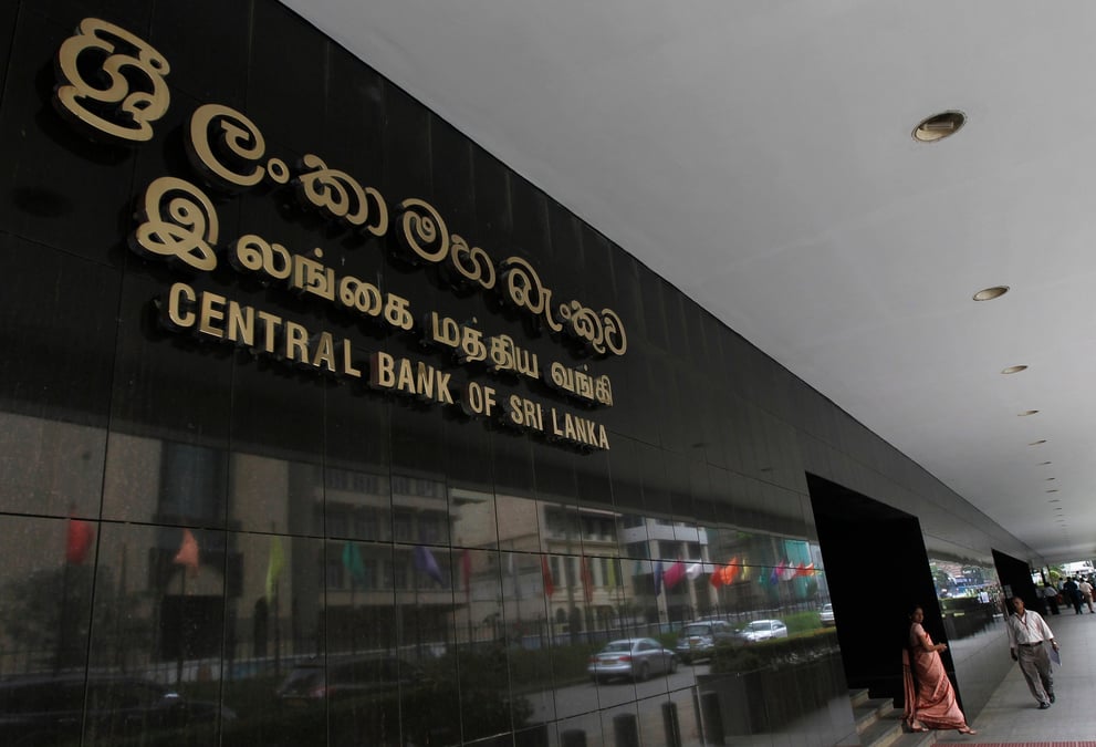 Le sri lanka suspend provisoirement le paiement de sa dette exterieure