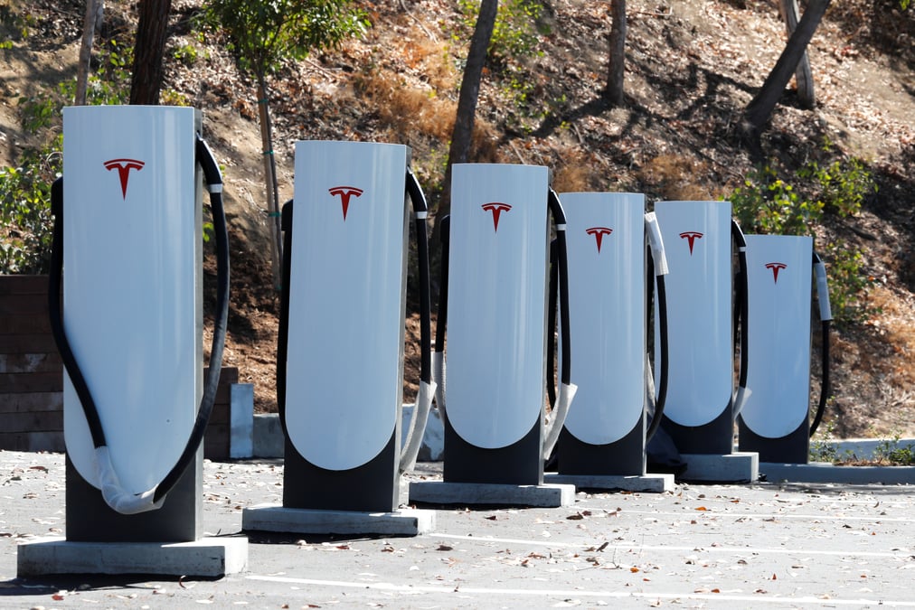 Tesla dans un "enfer logistique" pour ses livraisons, selon musk