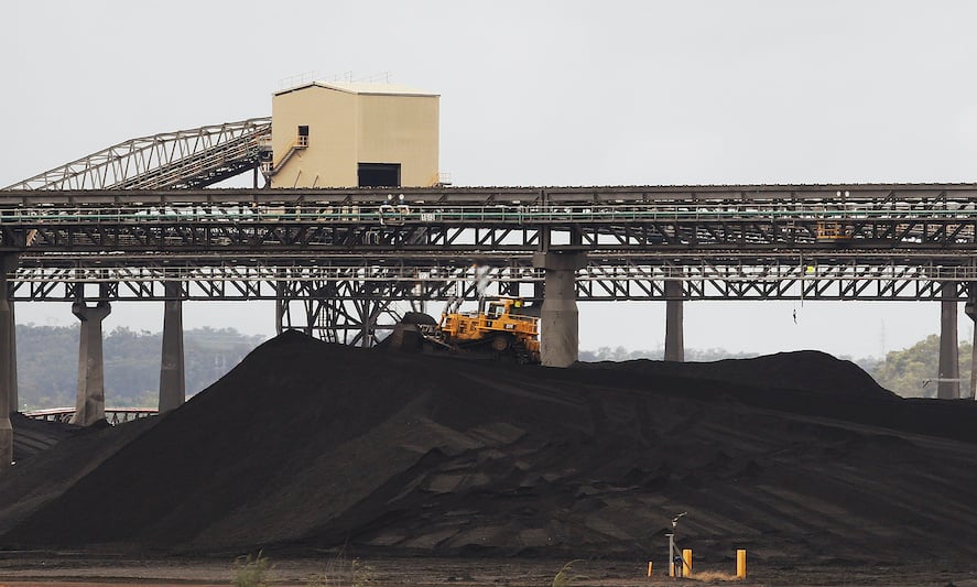 Pour l'année 2024-2025, l'Australie prévoit une forte diminution de ses revenus liés au charbon thermique.
