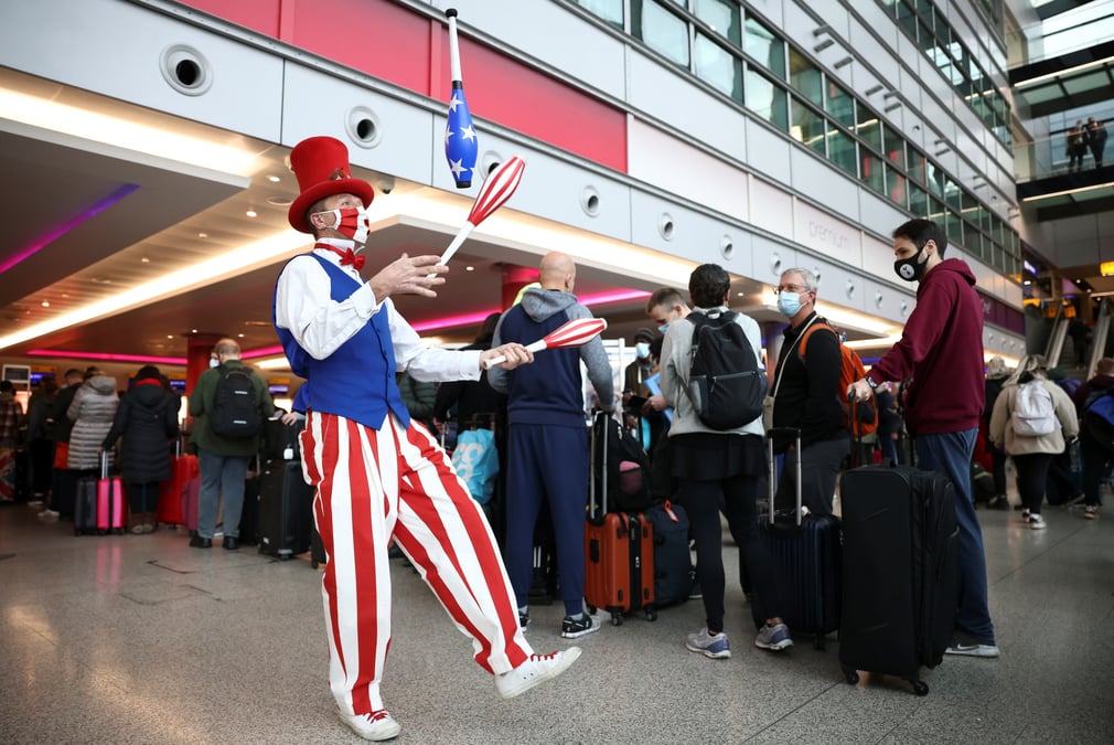 Etats-unis: les voyageurs affluent apres la reouverture des frontieres