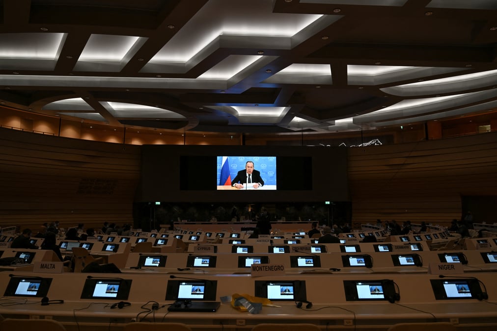 Boycotte a geneve, serguei lavrov accuse l'ukraine et fustige l'union europeenne