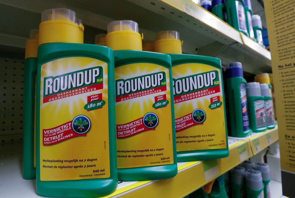 Le glyphosate, substance active de plusieurs herbicides, avait été classé en 2015 comme « cancérogène probable » par le Centre international de recherche sur le cancer.