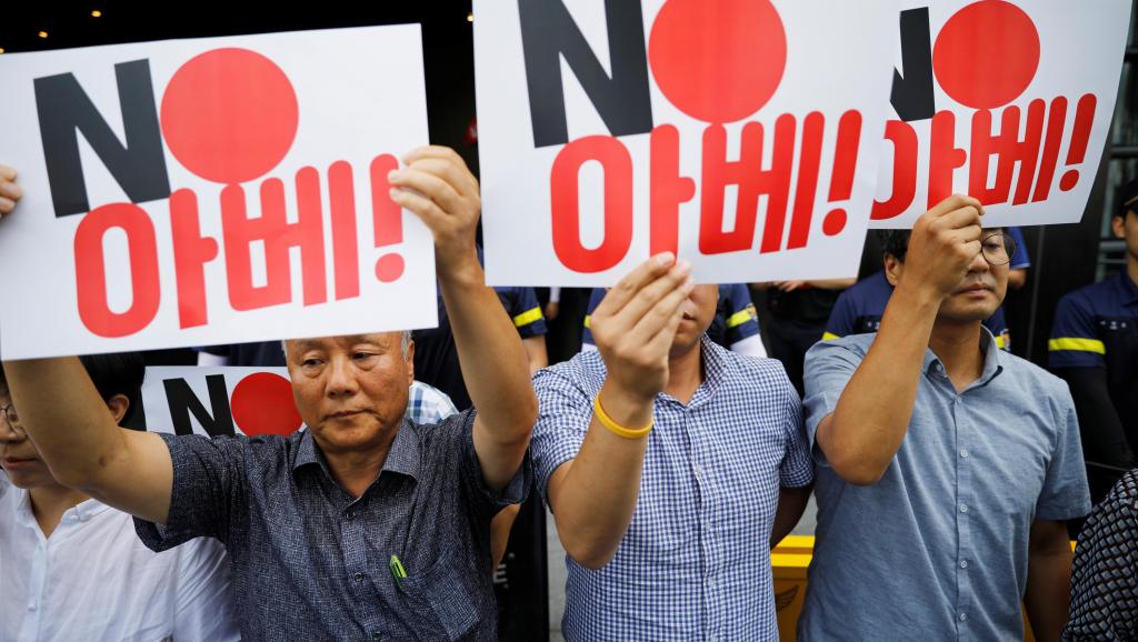 Manifestation devant l’ambassade du Japon à Séoul.