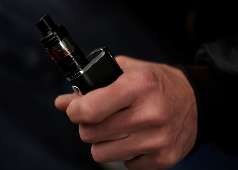 Usa: le nombre de deces lies au vapotage s'alourdit a 34