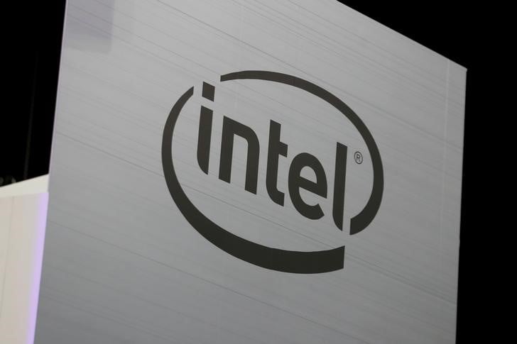 Intel decoit avec ses centres de donnees, le titre baisse